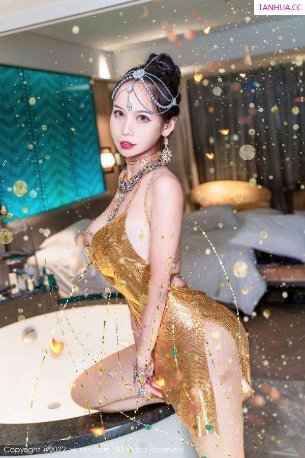 大美媚京  [XiuRen]高清写真图 2022.09.08 No.5559 大美妞儿第13张图片